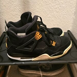 Jordan 4 Royalty